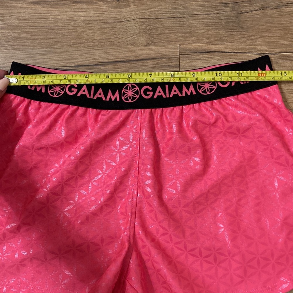 MUST BUNDLE: GAIAM | Girls Athletic Running Shorts - Picture 3 of 7
